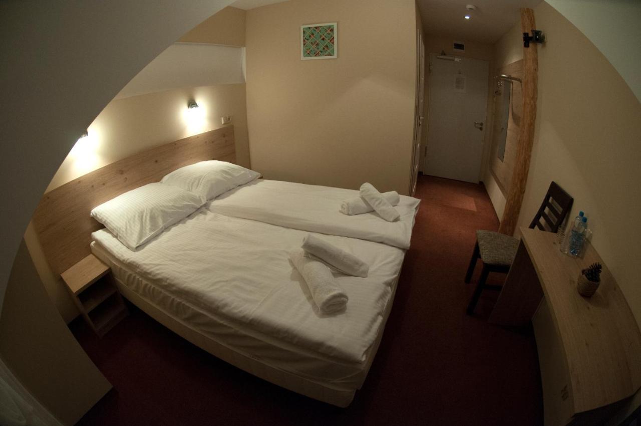 Noclegi Przycup W Dolinie Janowice Wielkie Exterior foto